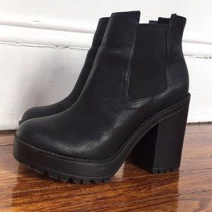 Women’s high heel boots❗️